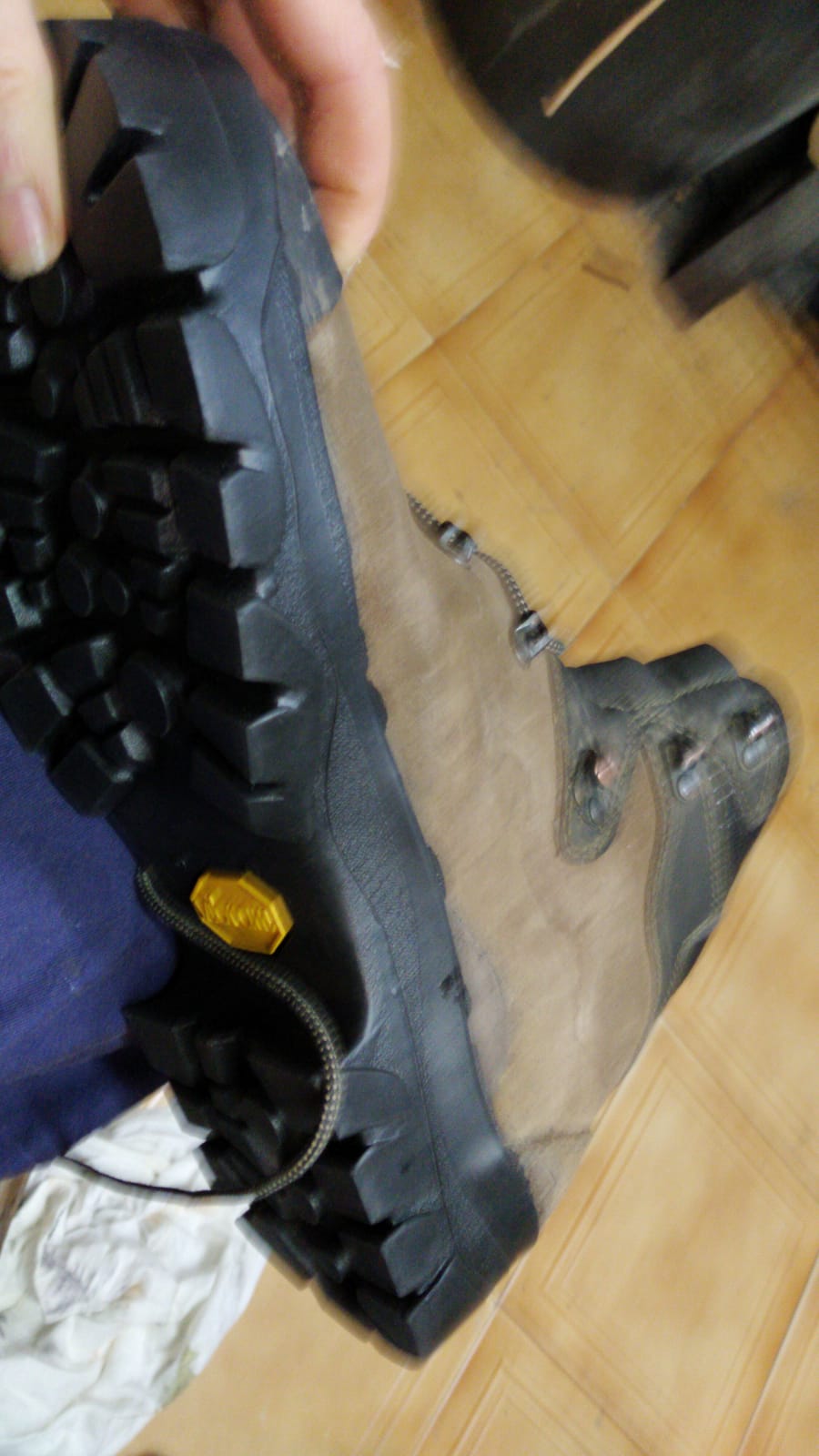 Mendi-bota Vibram zoria berriarekin — zapategia Bilbon